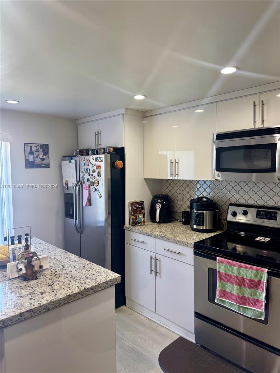 VILLA VENEZIA CONDO PH VI - Residential