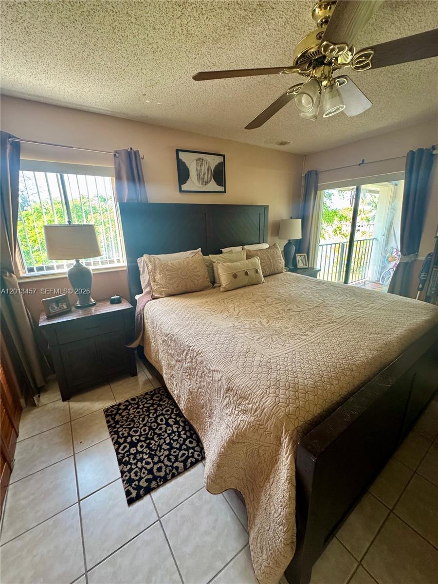 VILLA VENEZIA CONDO PH VI - Residential