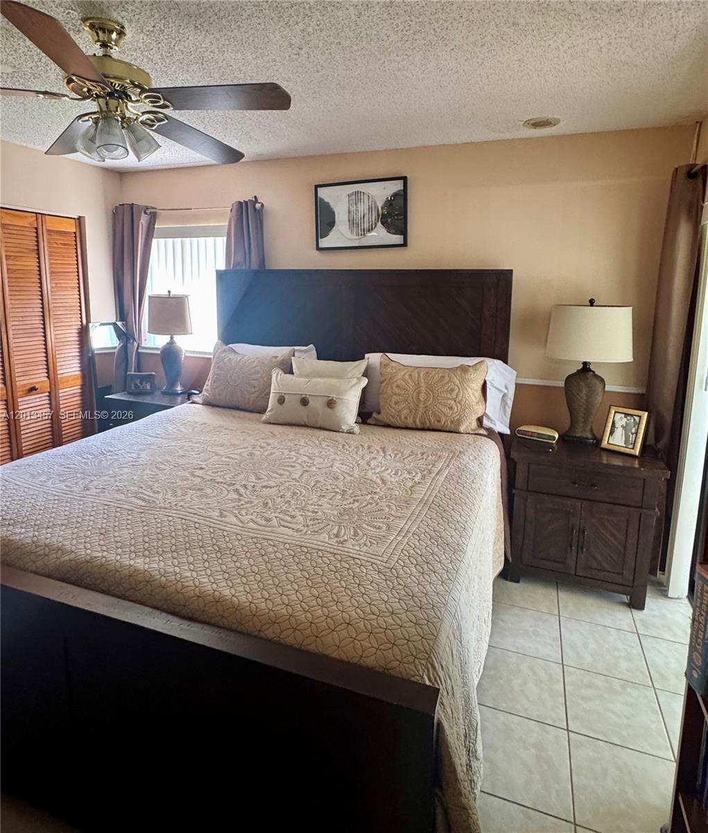 VILLA VENEZIA CONDO PH VI - Residential