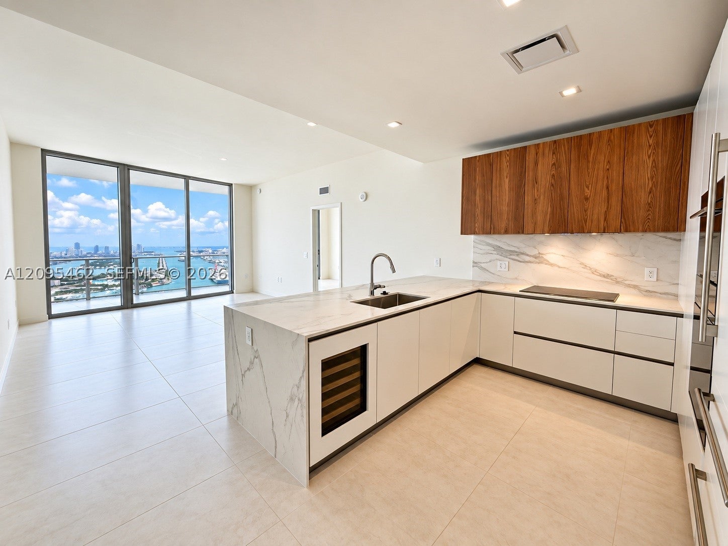 1400 Biscayne 4703