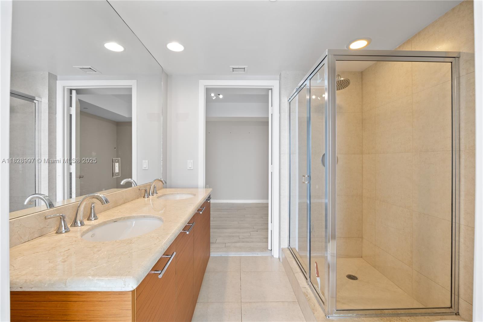 50 BISCAYNE CONDO - Residential