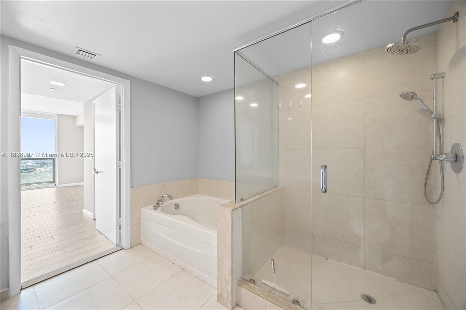 50 BISCAYNE CONDO - Residential