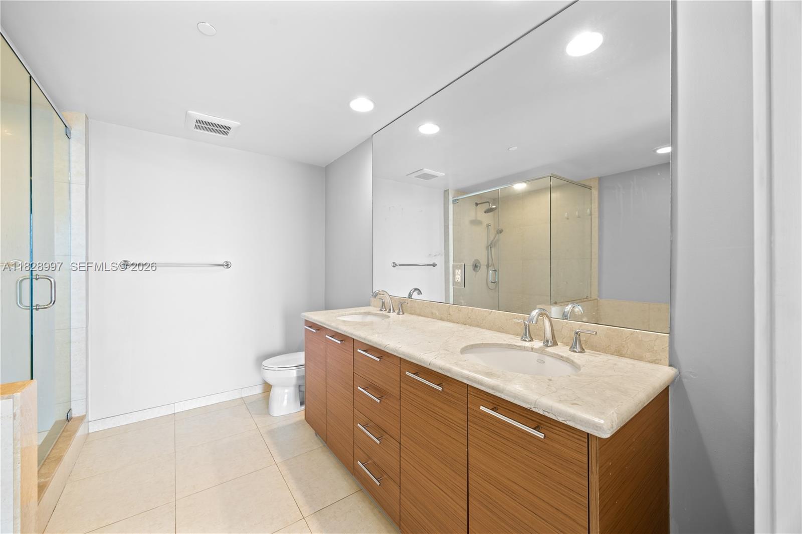 50 BISCAYNE CONDO - Residential