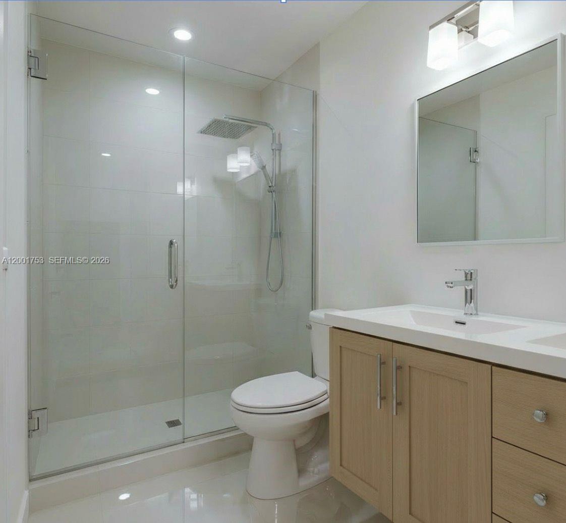 C GABLES GRANADA SEC REV - Residential