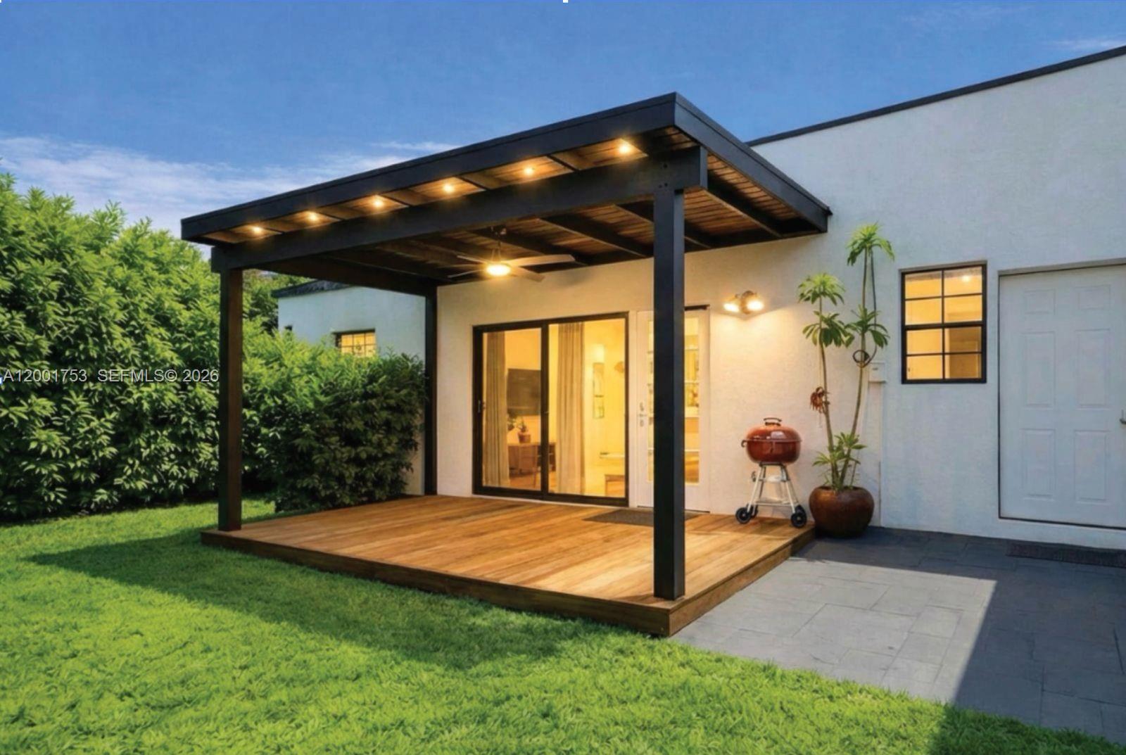 C GABLES GRANADA SEC REV - Residential