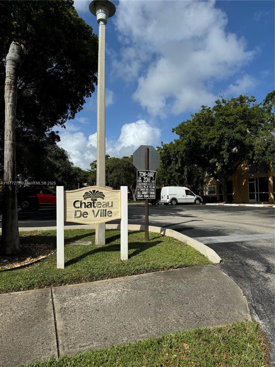 Property for Sale at 421 Se 10th St A205, Dania Beach, Miami-Dade County, Florida - Bedrooms: 2 
Bathrooms: 2  - $279,999