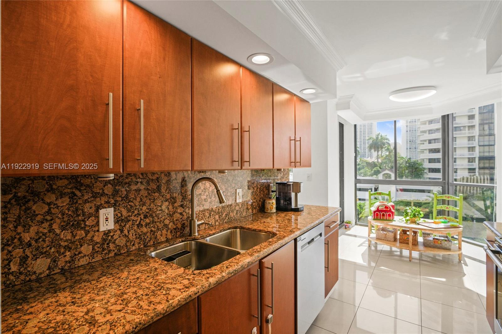 1000 ISL BLVD WILLIAMS IS - Residential Lease