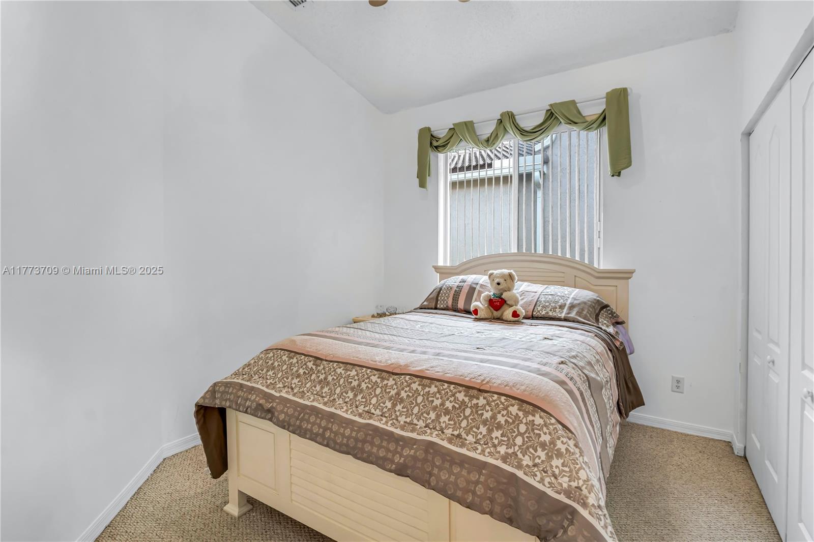 Laguna Isles - Residential