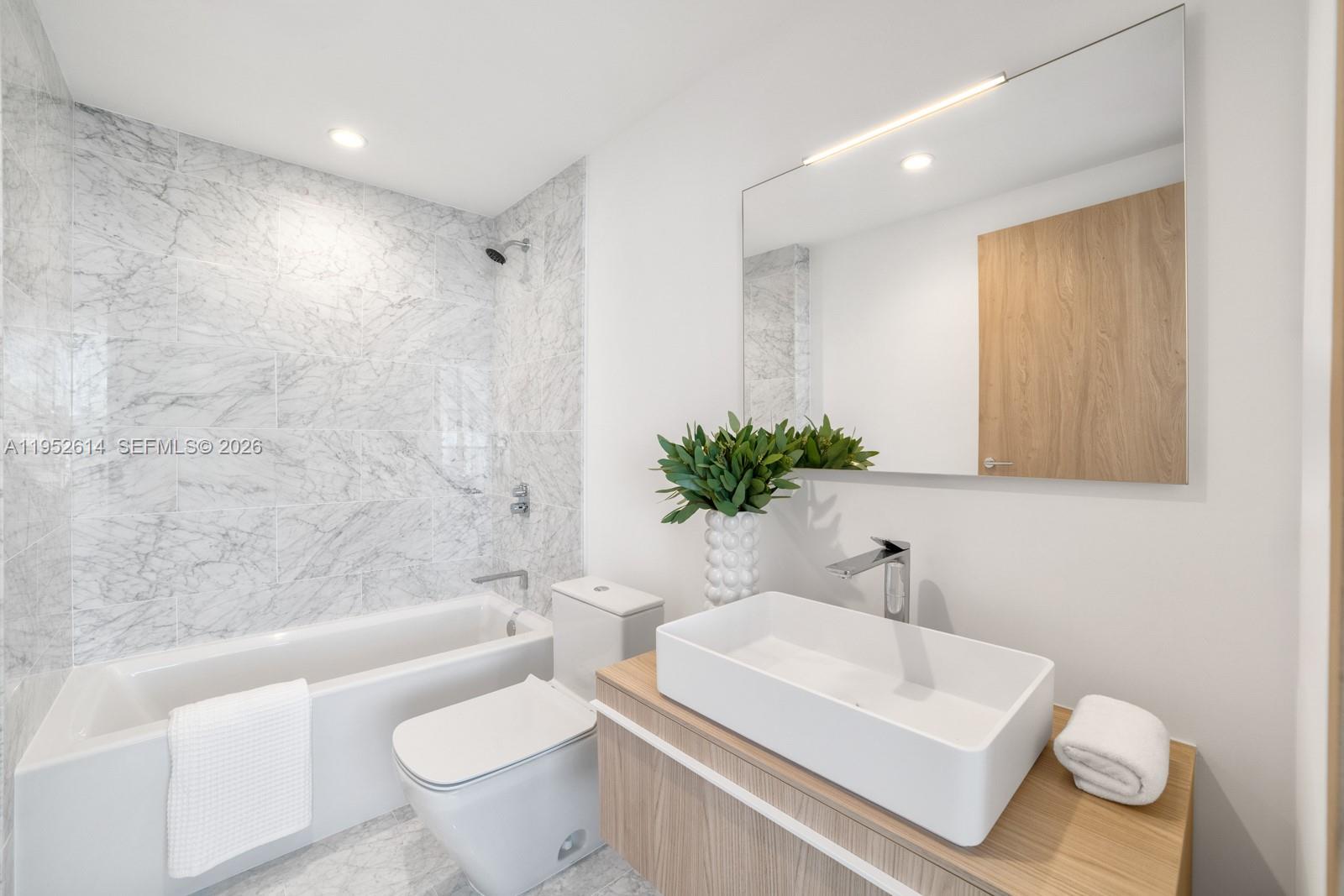 Onda Residences - Residential