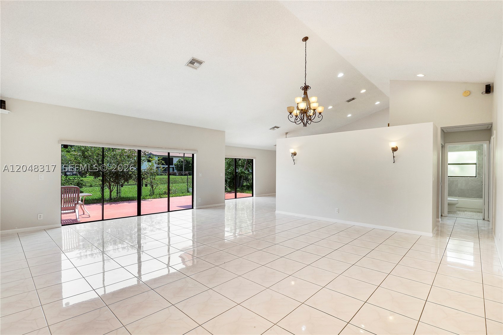 9496 Sun Pointe Dr