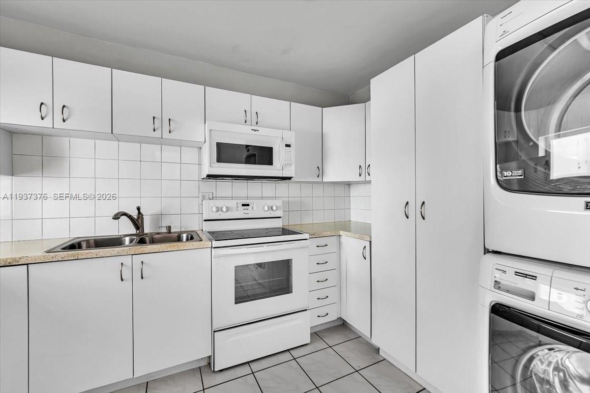 VILLA MARIE CONDO - Residential