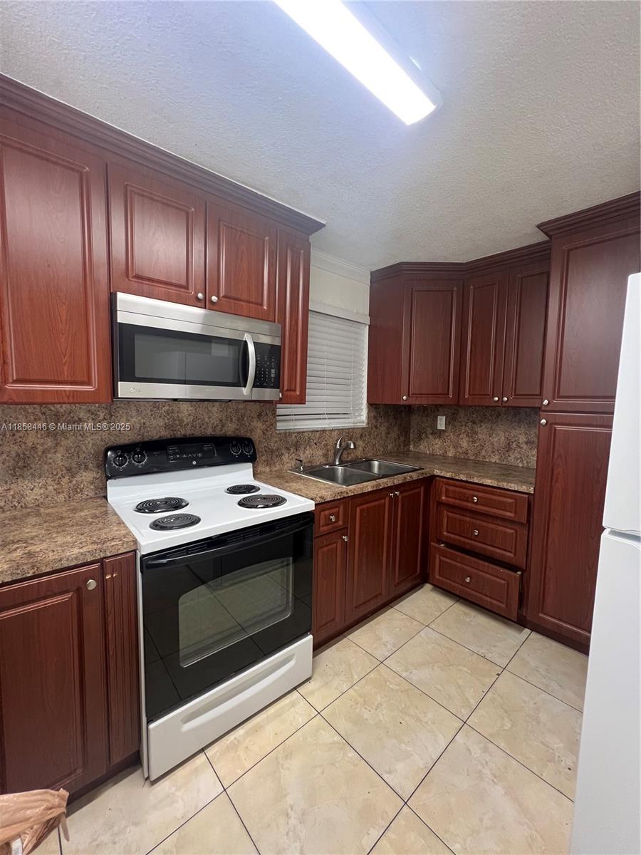 Spacious 2 bedroom, 1 bathroom located in the heart of Hialeah. Unit offers tile flooring, central ac, new appliances, 1 parking spot and water. The unit offers spacious living room and bedroom. $25 additional monthly pet fee for small breed only.