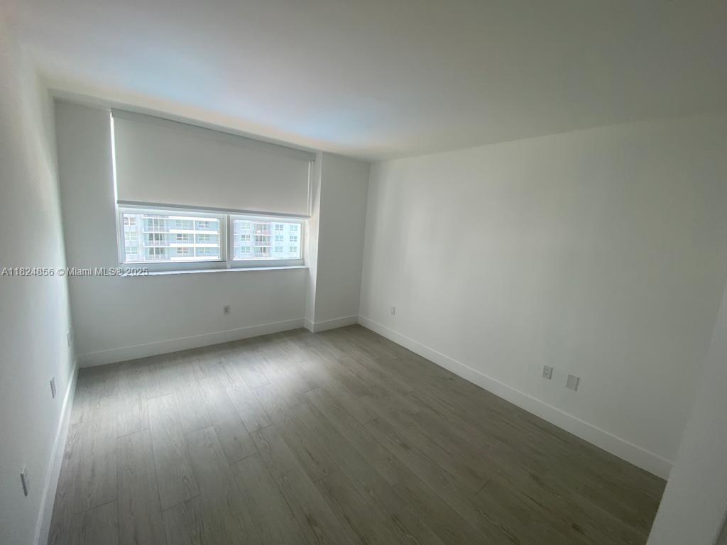 THE MARK ON BRICKELL COND - Residential