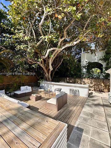 BISCAYNE KEY ESTATES - Residential