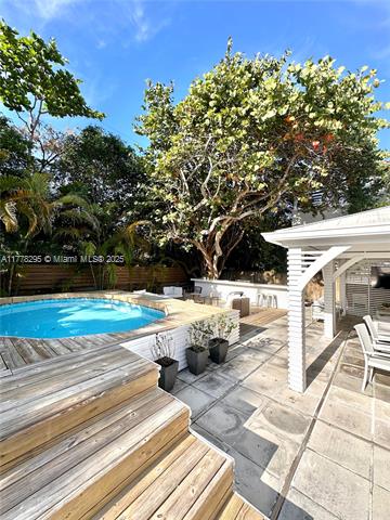 BISCAYNE KEY ESTATES - Residential