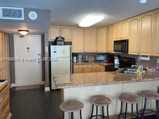 OCEAN POINT CONDO - Residential