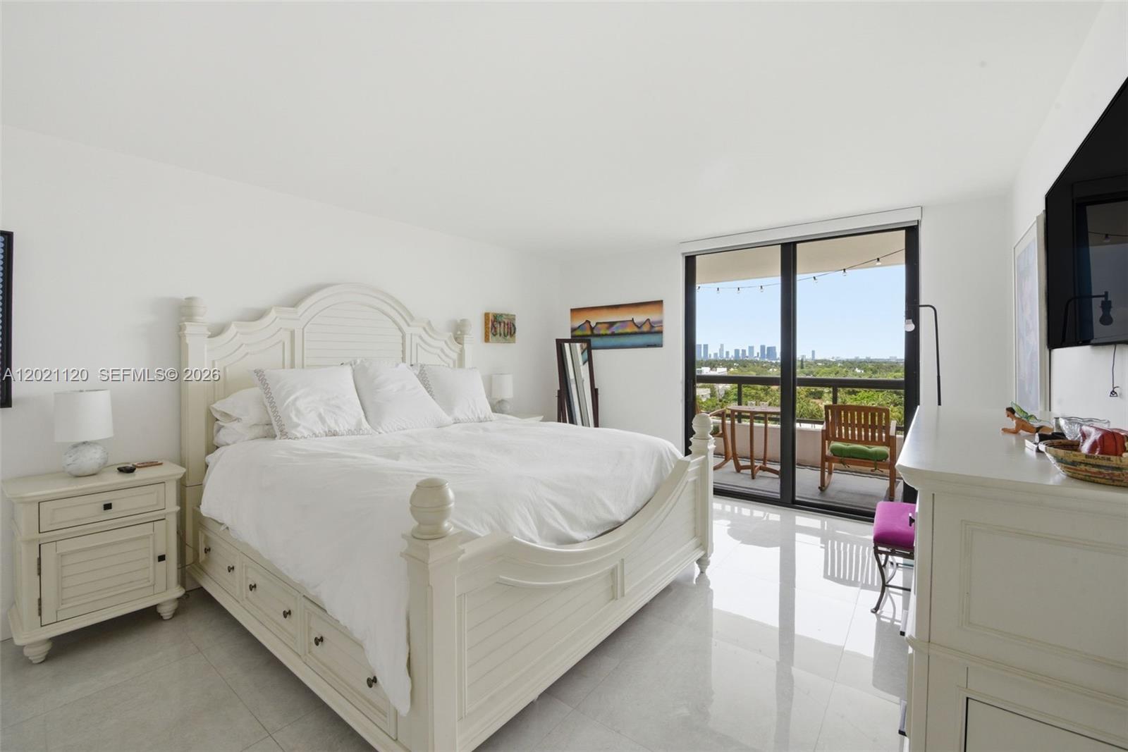 CLUB ATLANTIS CONDO - Residential