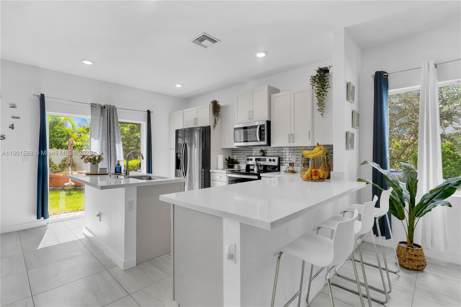 PALMS AT BELLA VISTA - Residential