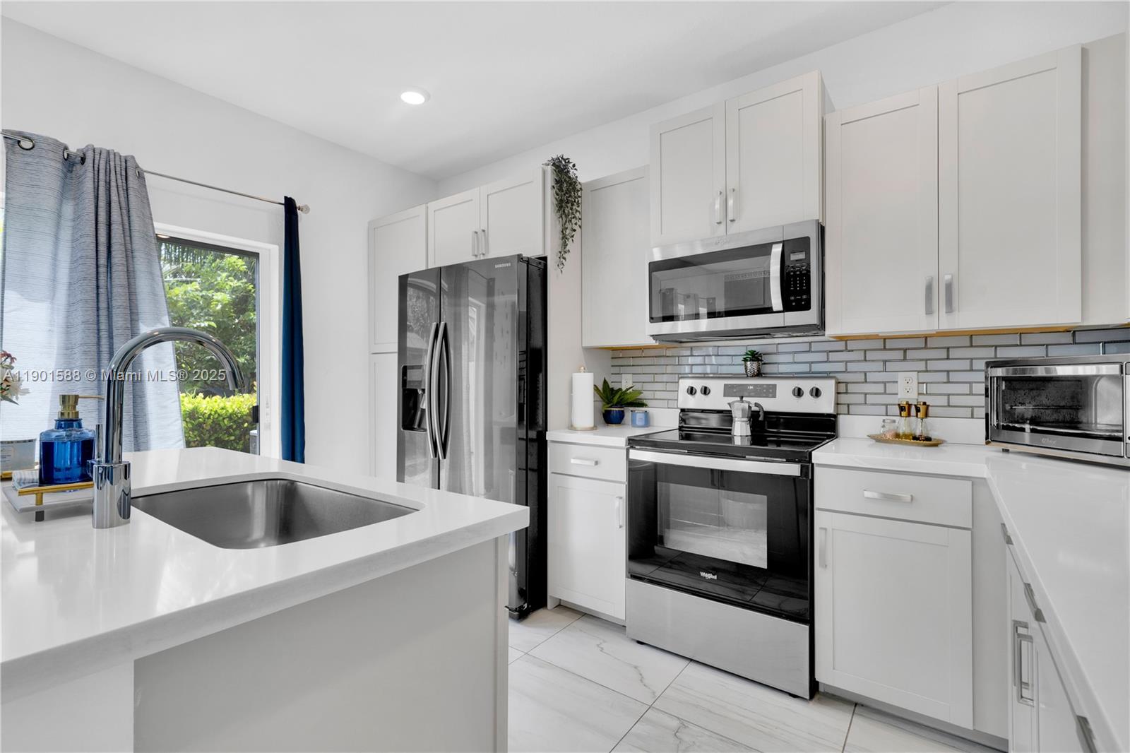 PALMS AT BELLA VISTA - Residential