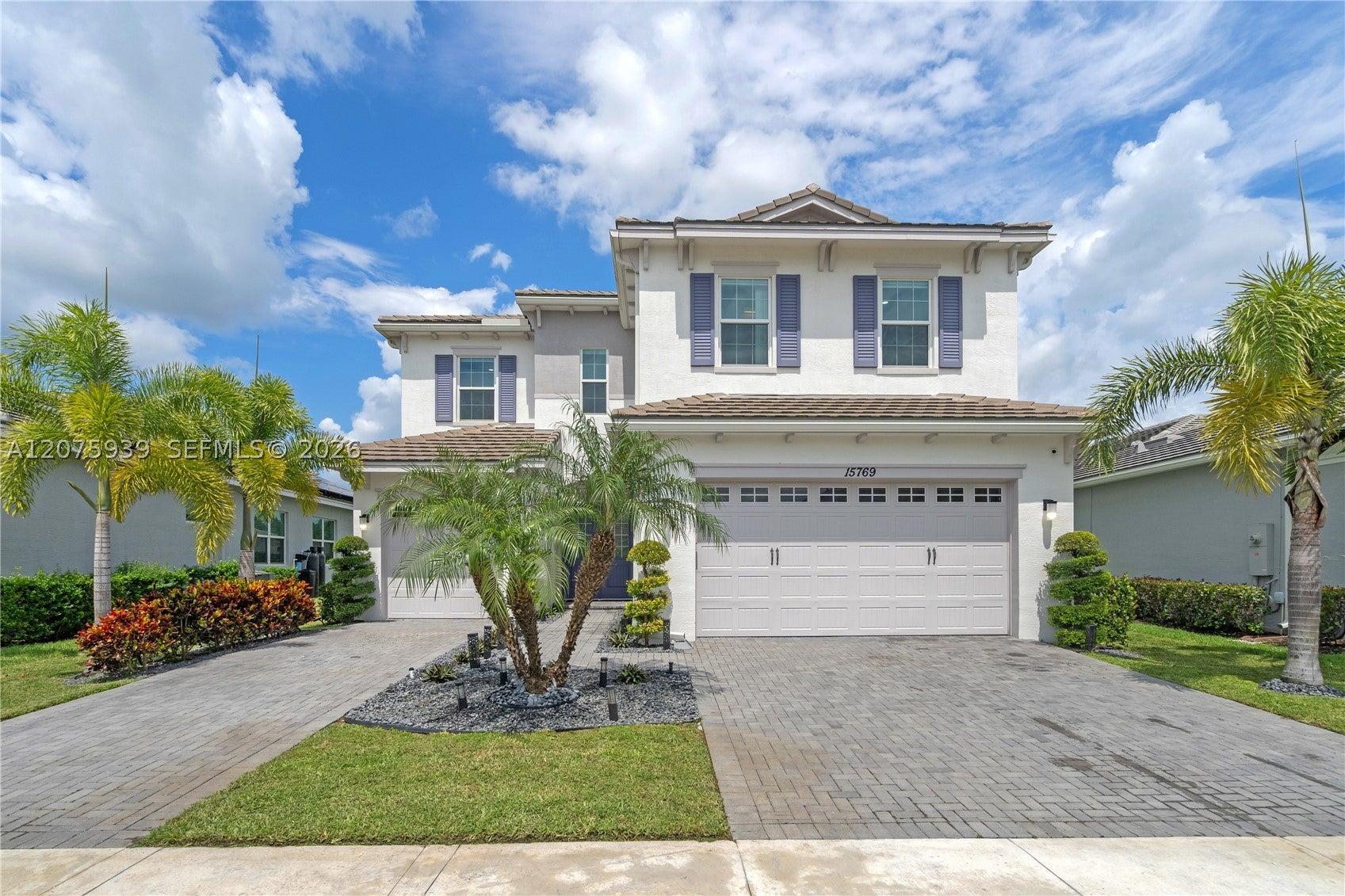 15769 Hummingbird Ln