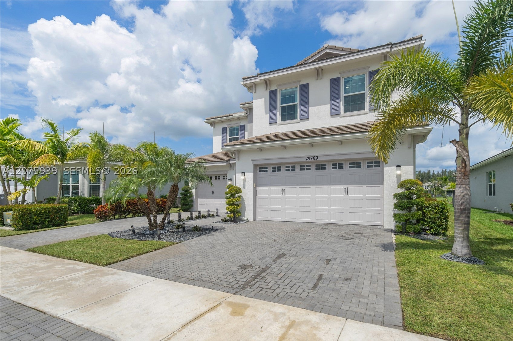 15769 Hummingbird Ln