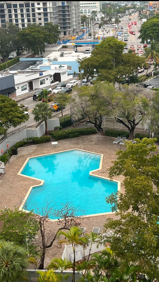 GREENWICH PH I CONDO - Residential