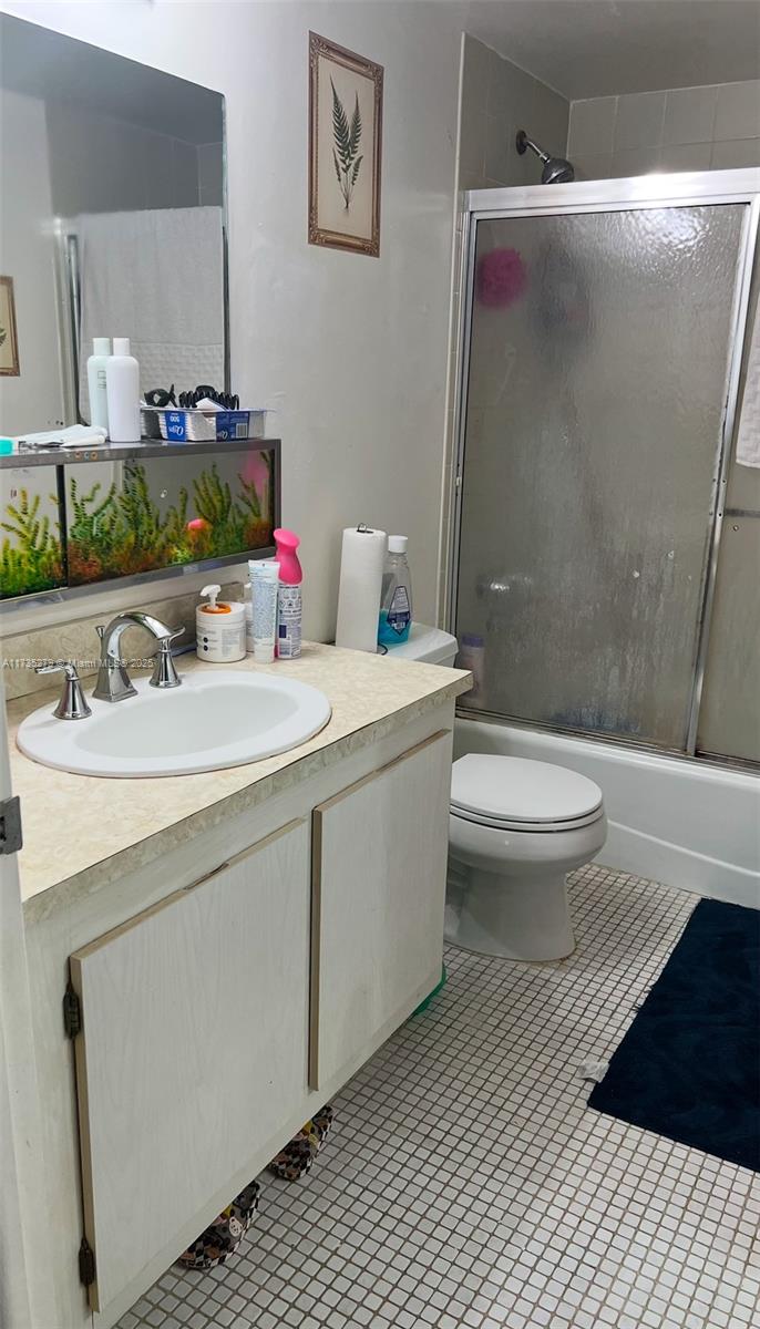 GREENWICH PH I CONDO - Residential