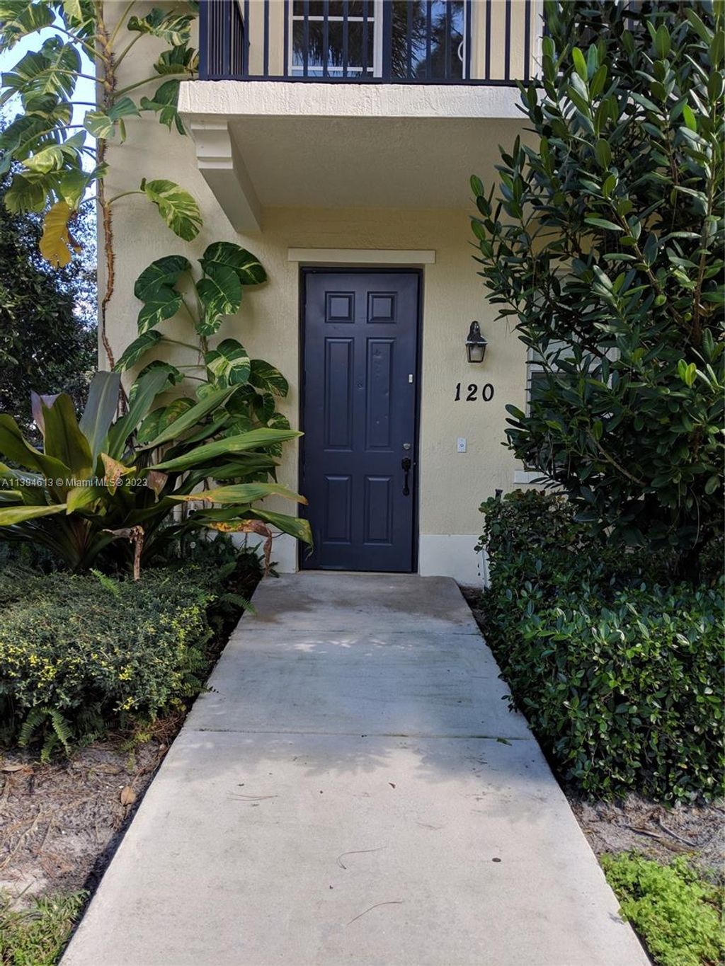 Photo of 120 Cat Rock Ln, Jupiter, FL 33458 (MLS # A11394613)
