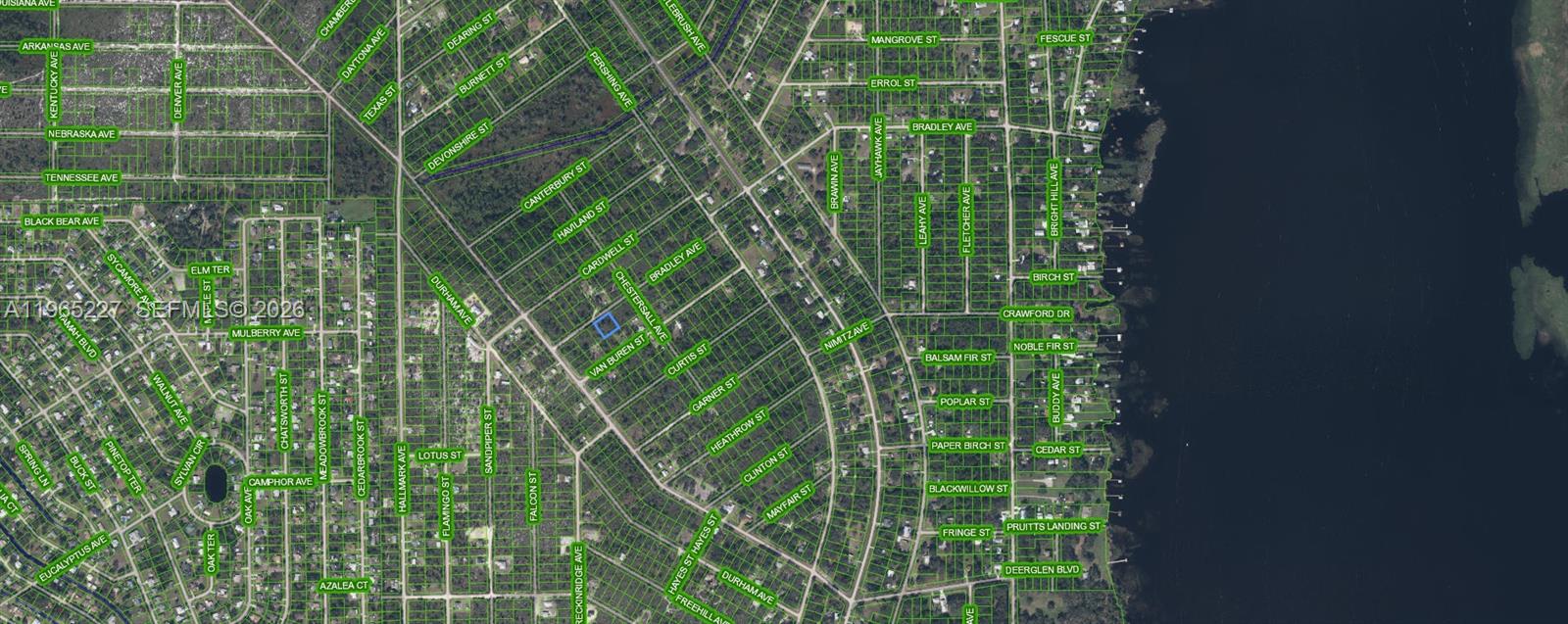 HIGHLANDS PARK - Land