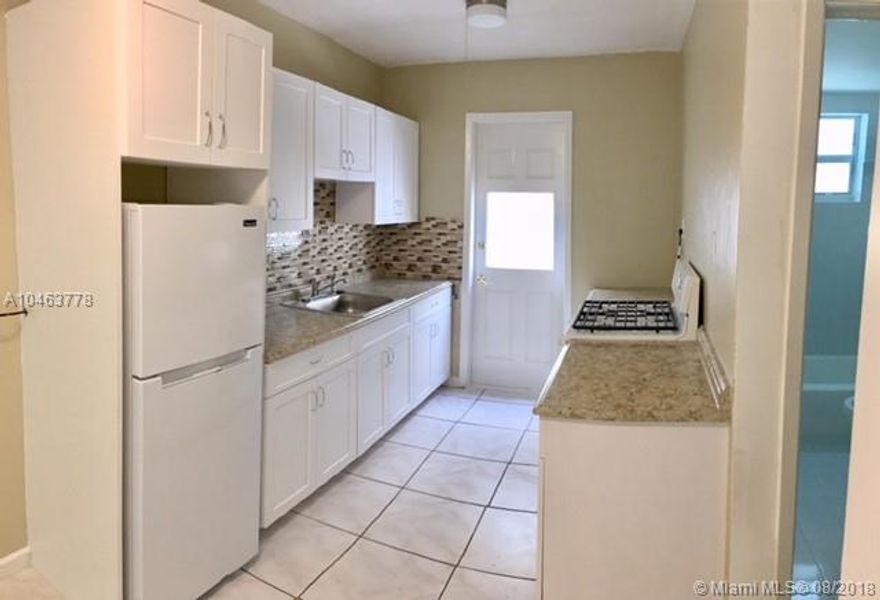 **South of 5th prime location** next to the most exclusive properties and restaurants in Miami. ( next to Joe's Stone Crab) short walking distance to the beach and the 17 acre South Point park. this studio has just been updated with new kitchen and bathroom. Boutique and very well managed building of only 26 apartments. Pets allowed under 15 lbs.