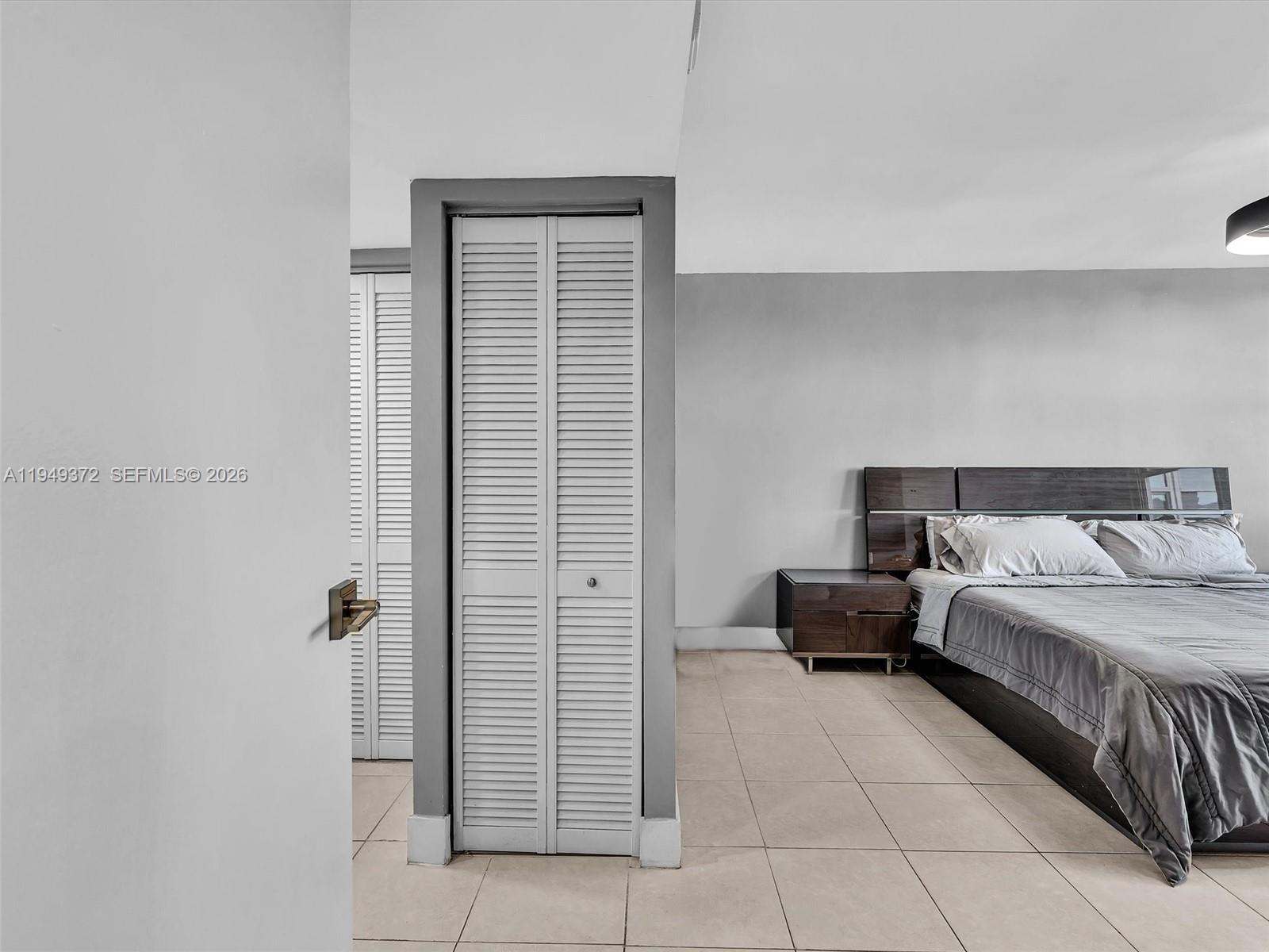 REEF WEST CONDO - Residential