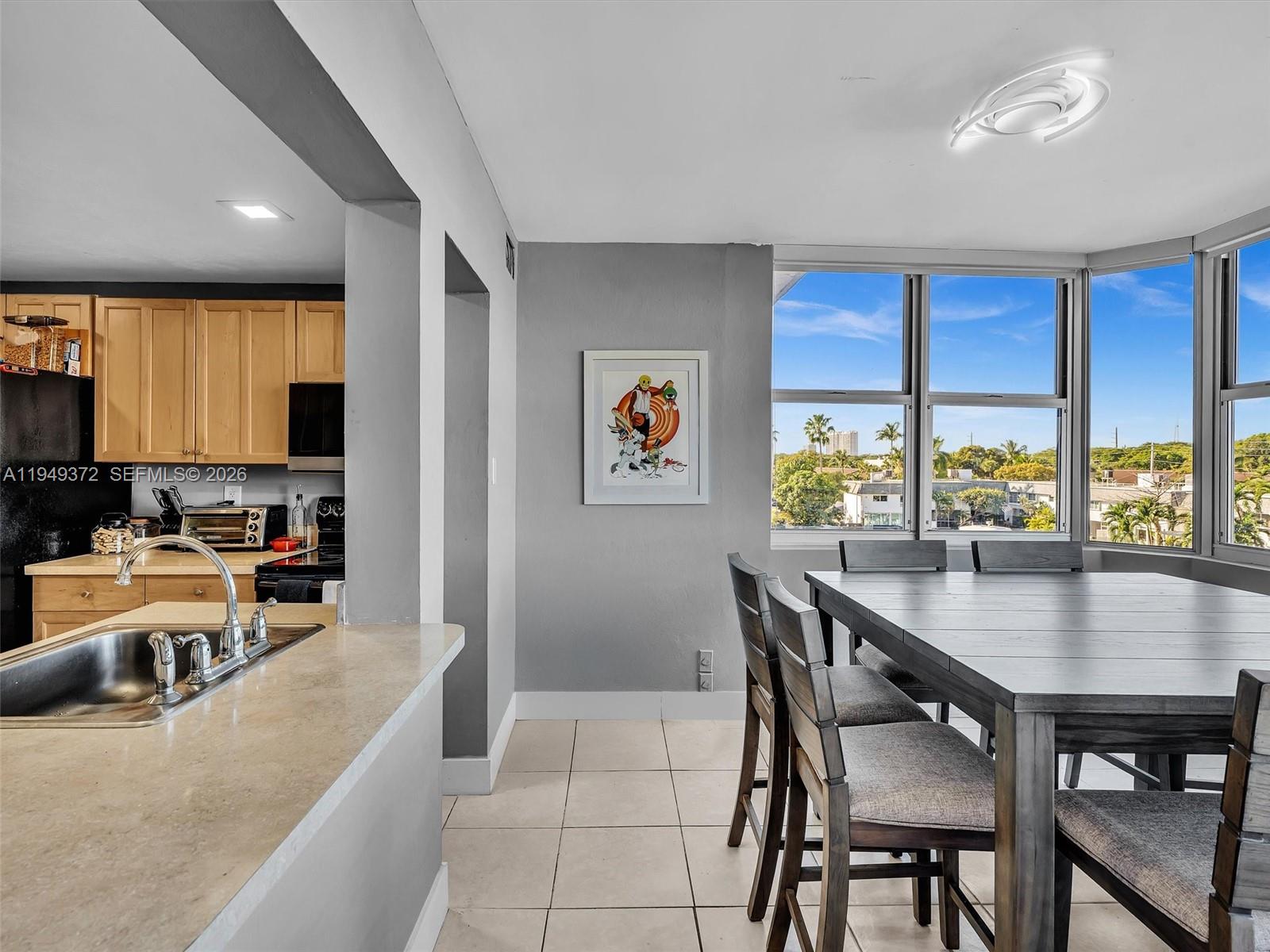REEF WEST CONDO - Residential