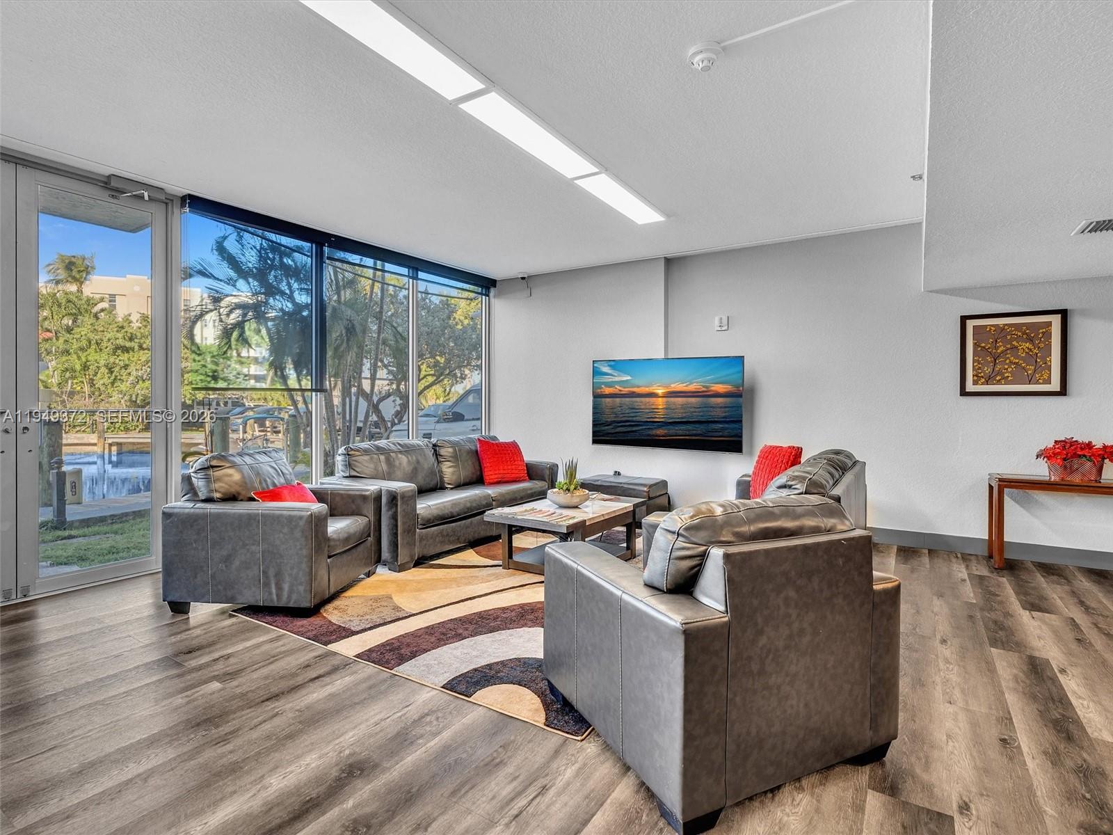 REEF WEST CONDO - Residential