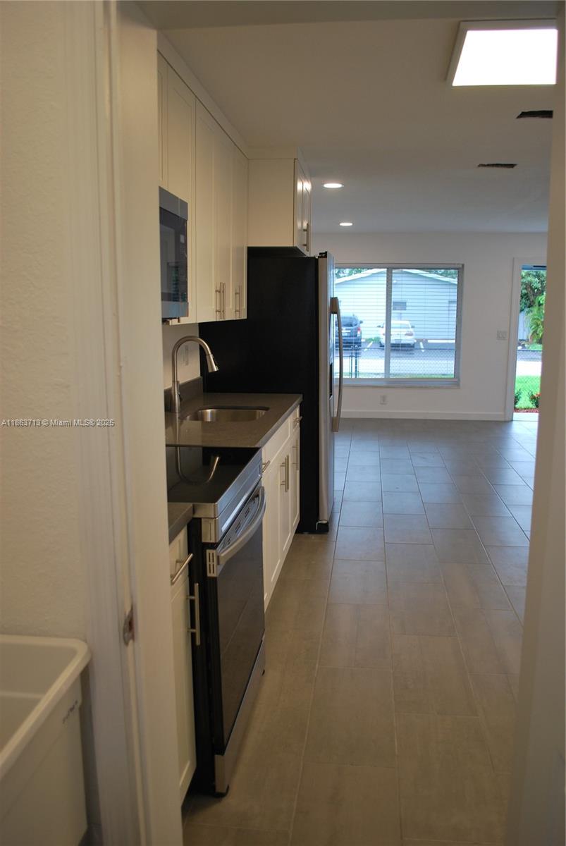 FELLER ESTATES - Residential Income