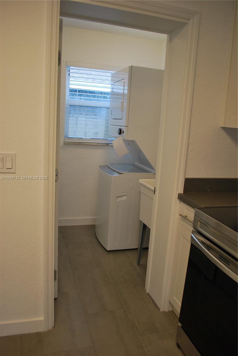 FELLER ESTATES - Residential Income