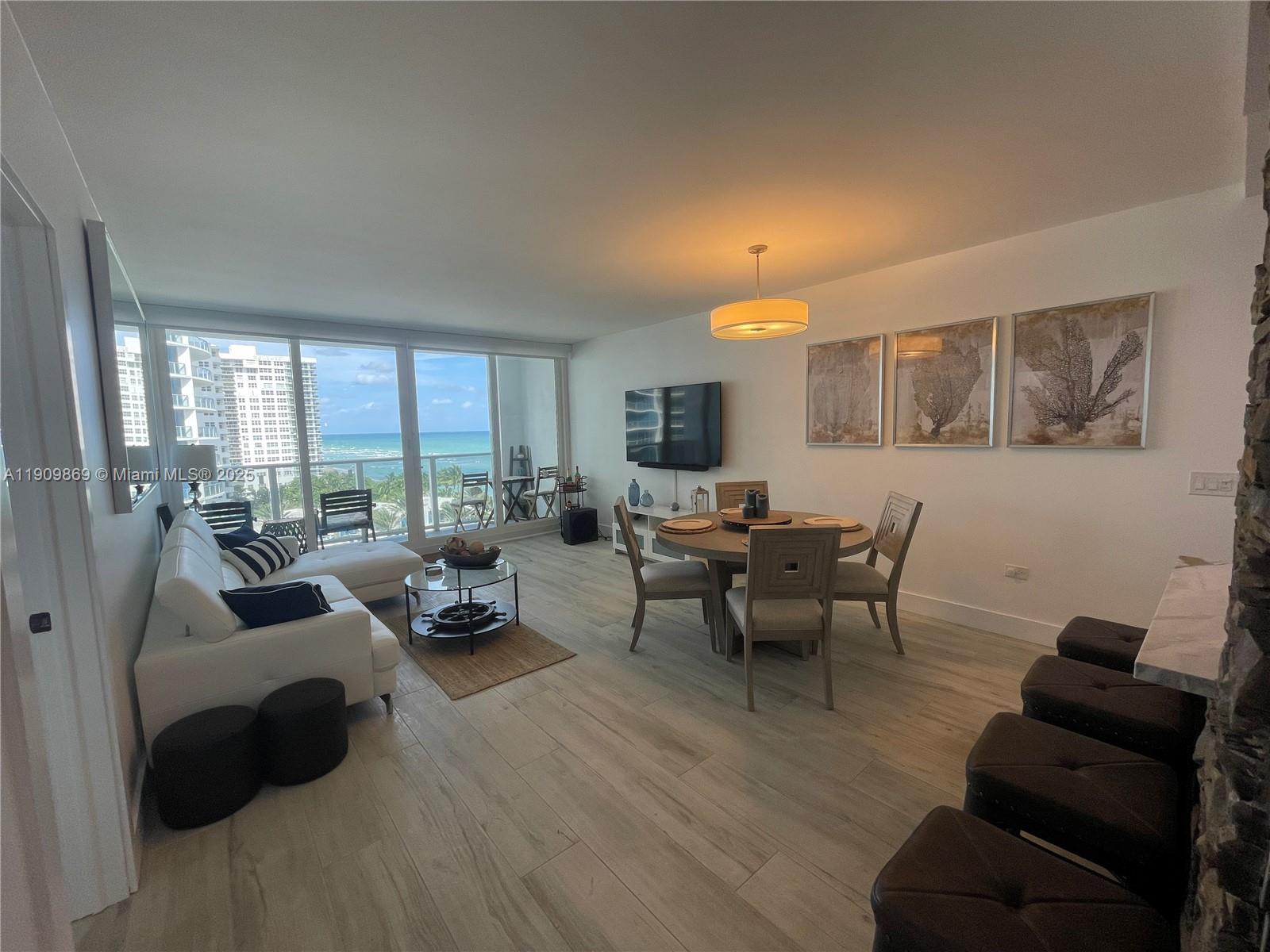 ALEXANDER TOWERS CONDO - Residential Lease
