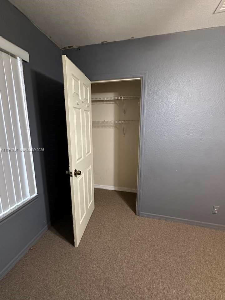 NO MIAMI EST SEC 3 - Residential