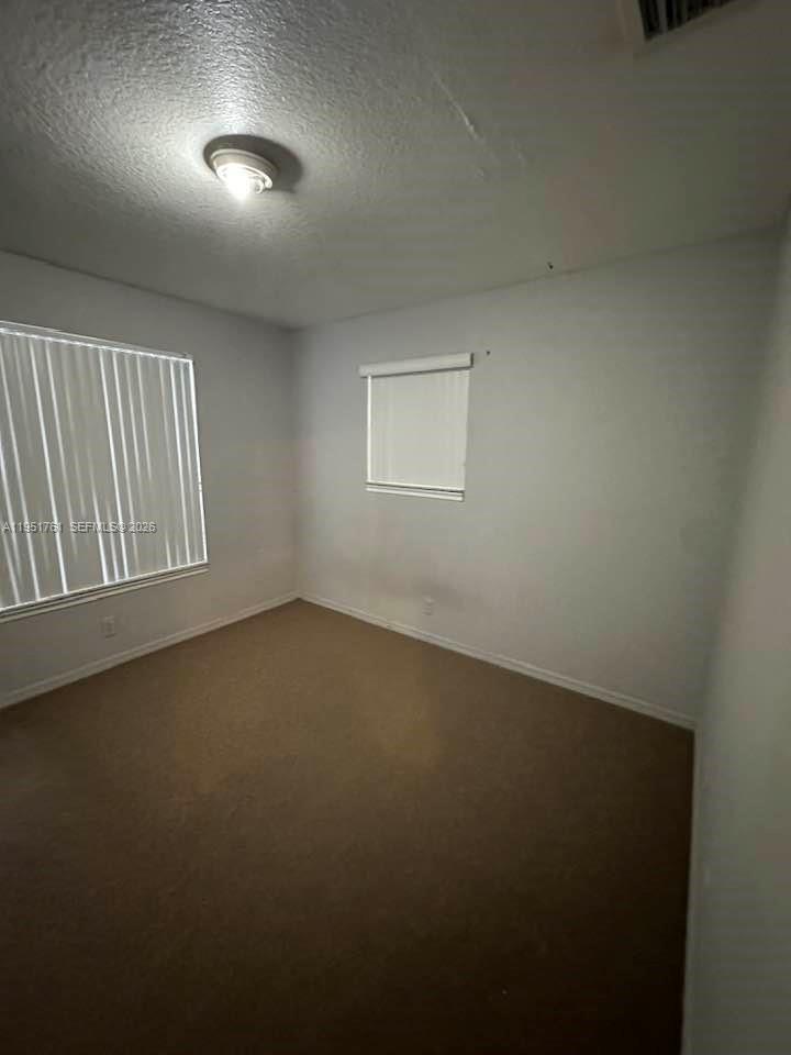 NO MIAMI EST SEC 3 - Residential