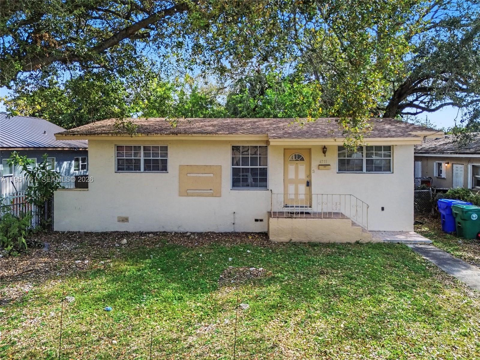 NO MIAMI EST SEC 3 - Residential