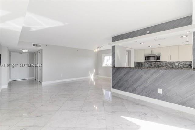 GOLDEN WEST CONDO - Residential Lease