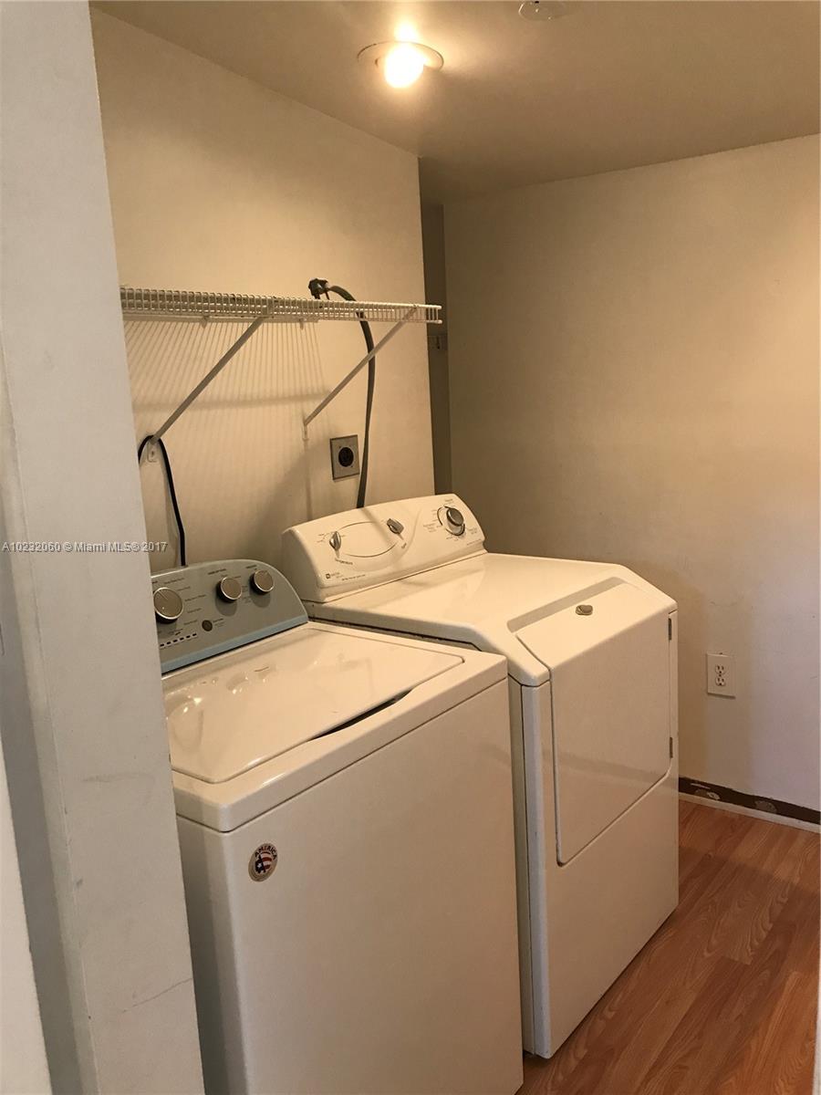 W T HARDEES SUB - Residential Lease