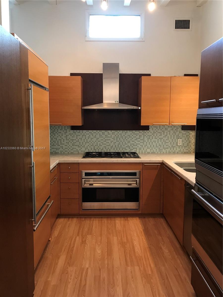 W T HARDEES SUB - Residential Lease