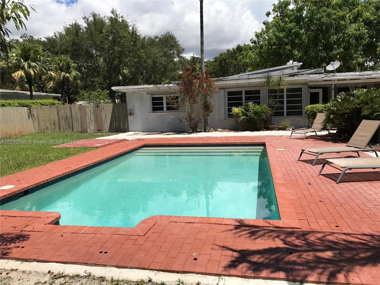 W T HARDEES SUB - Residential Lease