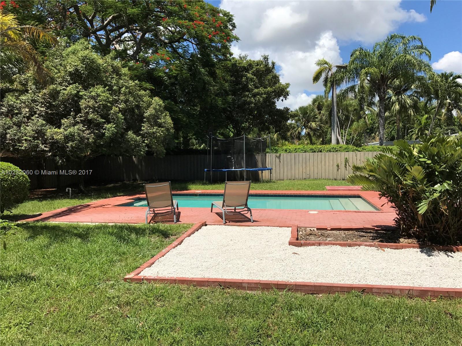 W T HARDEES SUB - Residential Lease