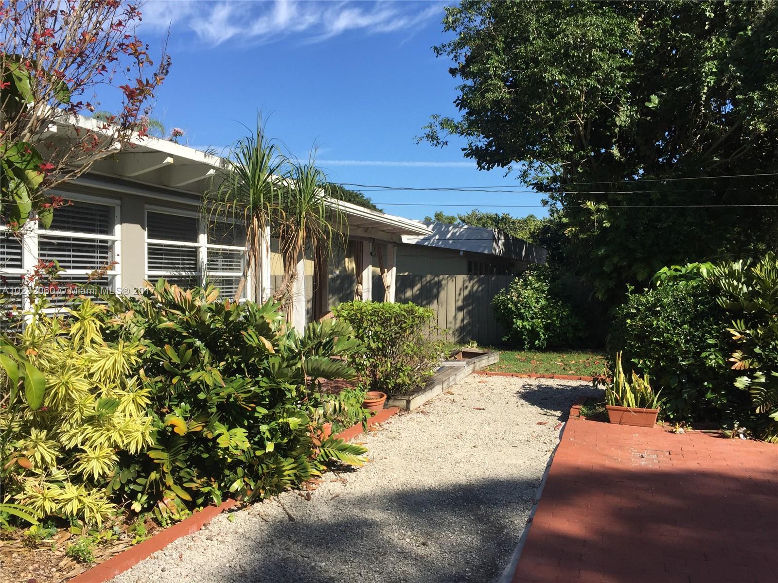 W T HARDEES SUB - Residential Lease