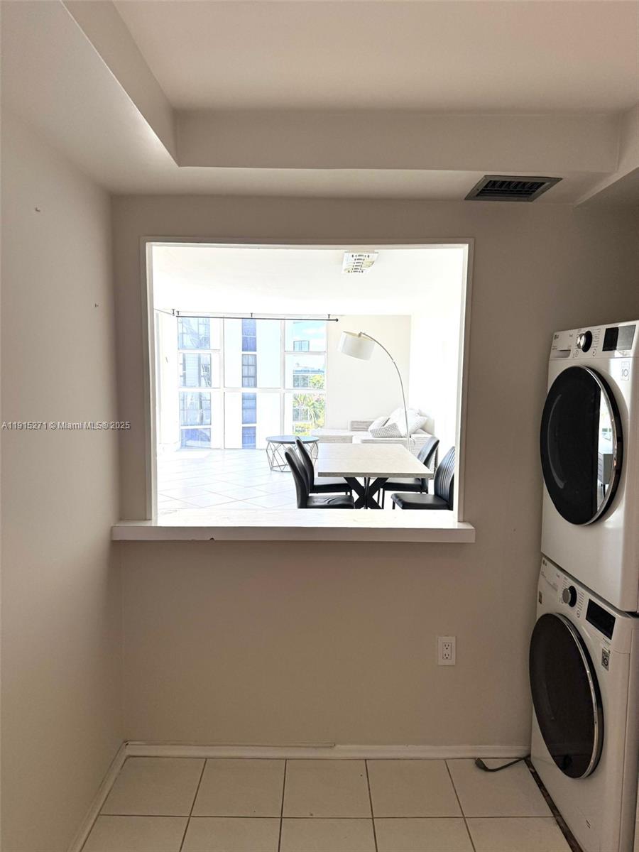 FLAMENCO CONDO TOWER I - Residential Lease