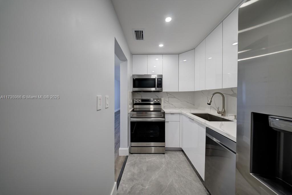 TRITON TOWER CONDO - Residential