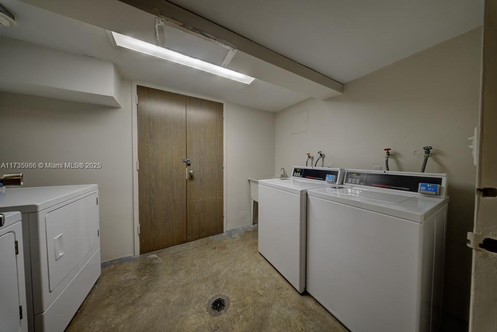 TRITON TOWER CONDO - Residential