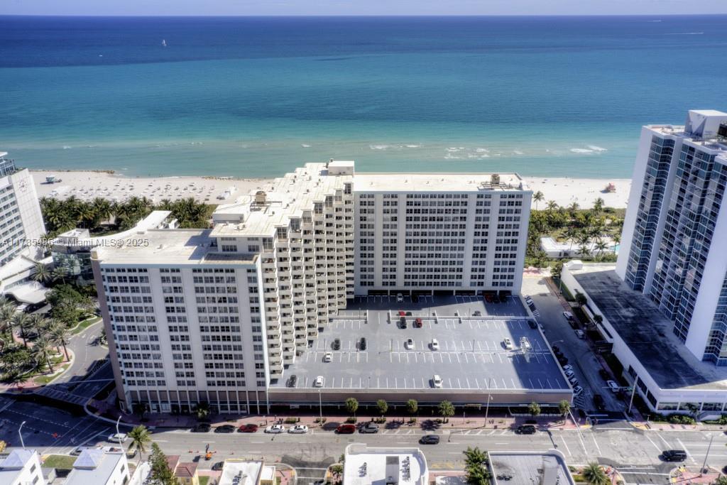 2899 Collins Ave 1203