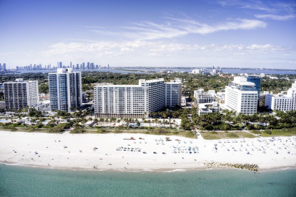 TRITON TOWER CONDO - Residential